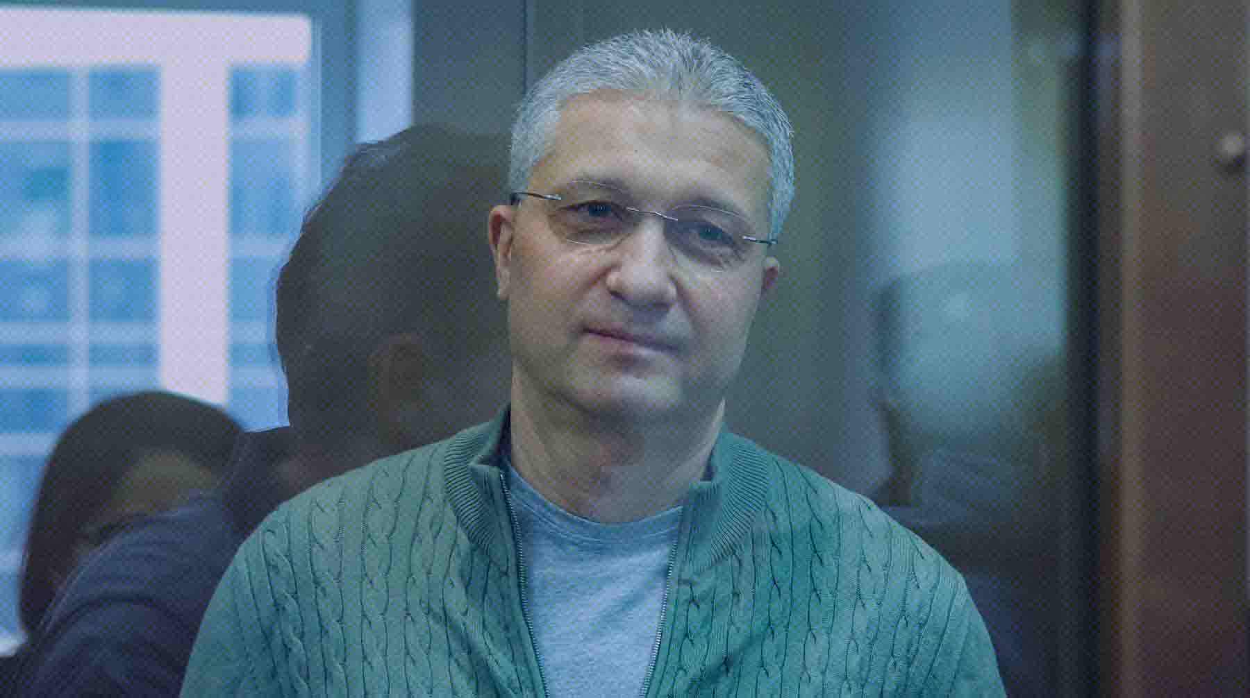 Бывший замглавы Минобороны, получивший 13 лет за взятки, в СИЗО «Лефортово» набрал хорошую спортивную форму Тимур Иванов