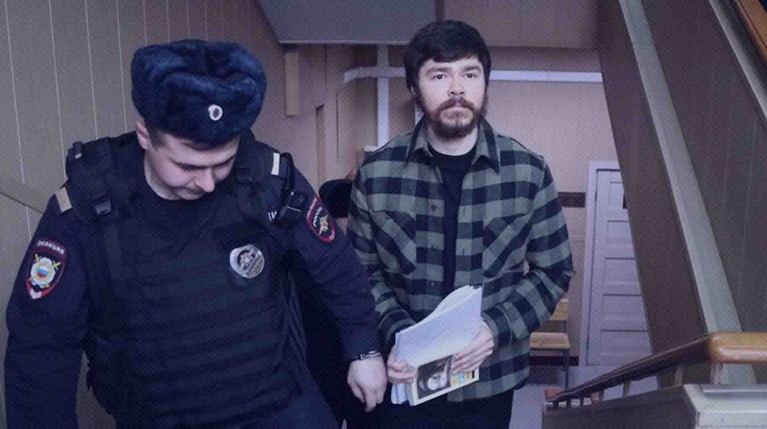 Шабутдинов много читает, выплатил деньги 74 потерпевшим, а на СВО не пойдет: адвокат рассказал о жизни блогера в СИЗО