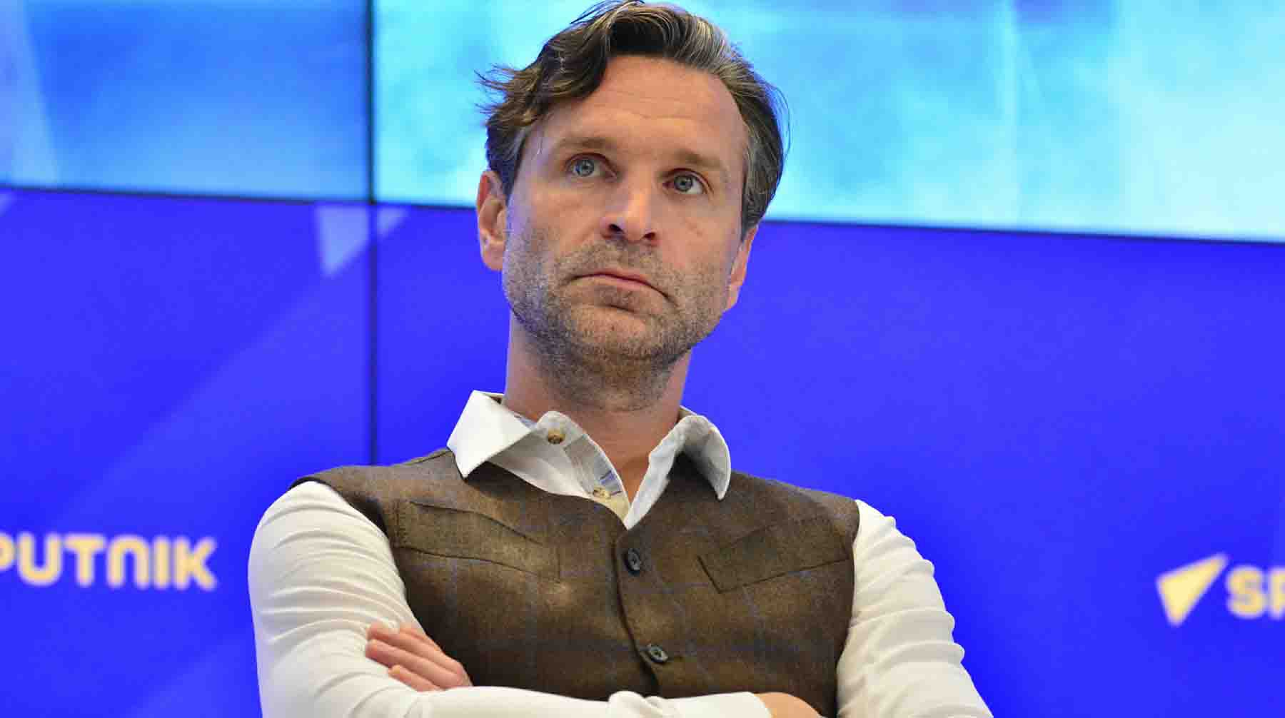 Виктор Добронравов