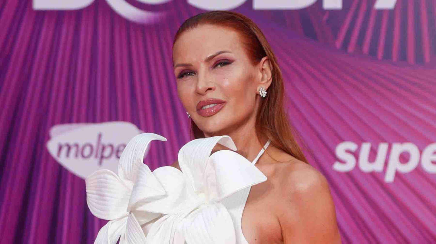 Эвелина Бледанс