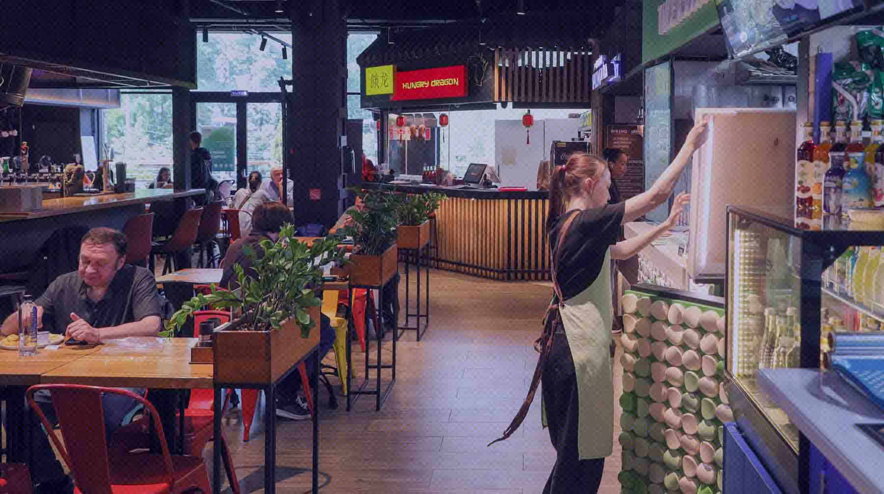 Московские рынки превратились в центры гастрономии и культурной жизни Фото: Global Look Press / Булкин Сергей