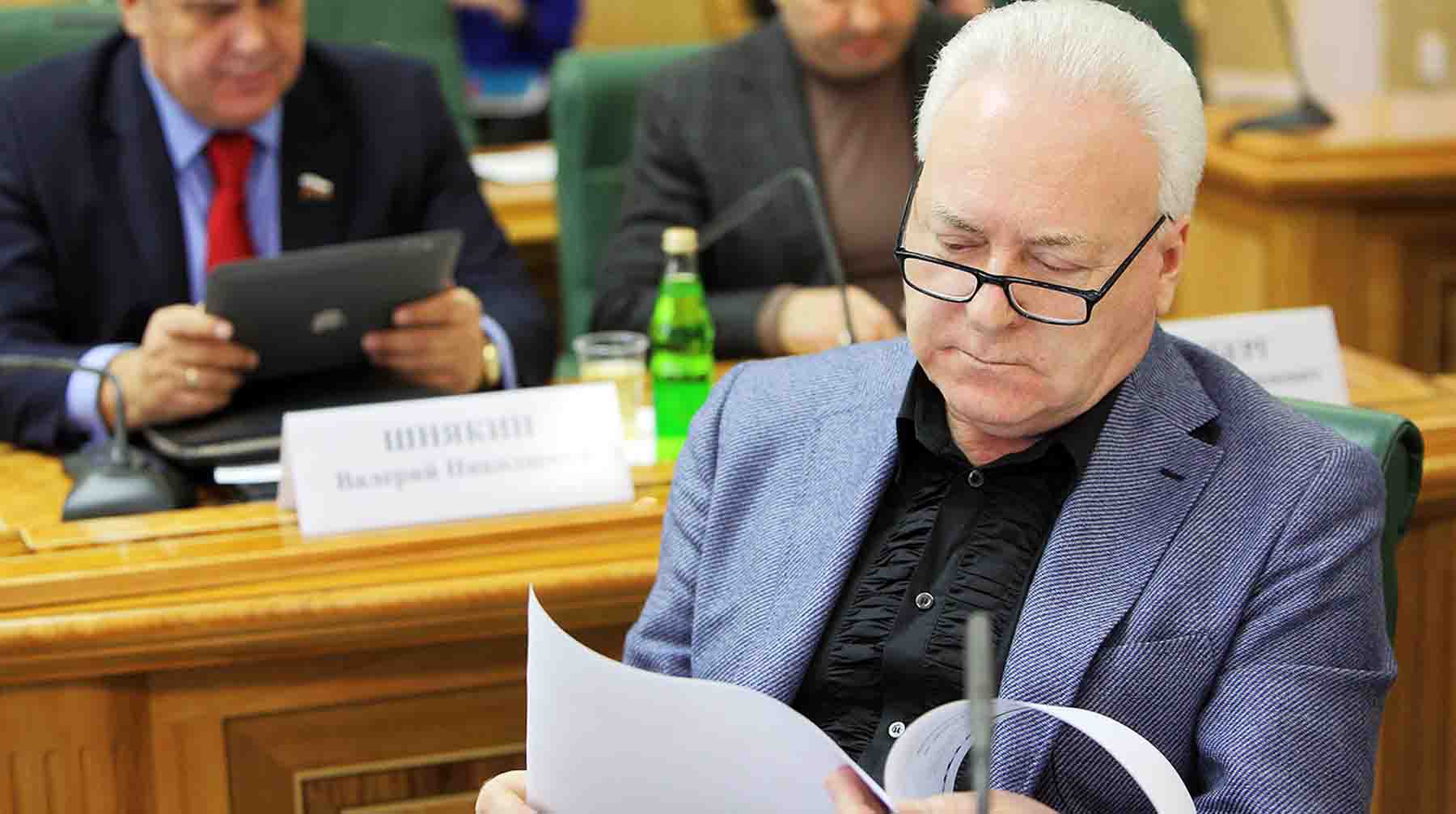 Анатолий Лисицын