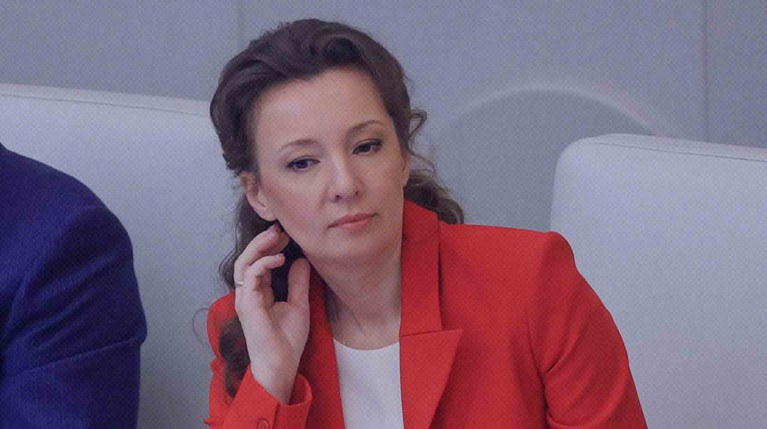 Кузнецова считает, что нападения на школы можно предотвратить с помощью профилактики и работы с детьми
