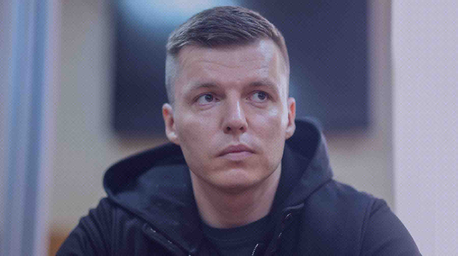 Артем Чекалин в изоляторе периодически занимается спортом и не жалуется на быт арестанта Артем Чекалин