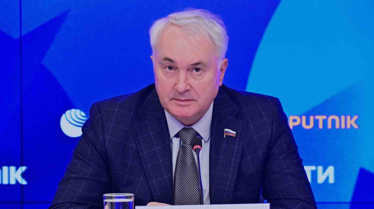 Картаполов заверил, что пойдет на выборы в Госдуму на фоне слухов о его сменщике генерале Лапине