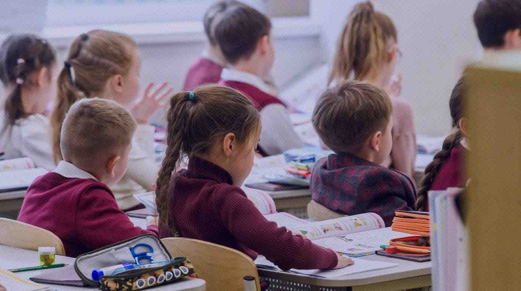 Нужно уделять внимание социальным сетям, подчеркивает замглавы комитета Госдумы по вопросам детства Фото: Global Look Press / Илья Московец