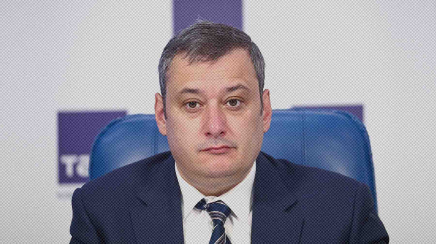 По словам губернатора Александра Хинштейна, из-за экономии вся делегация участвует в форуме бесплатно Александра Хинштейна