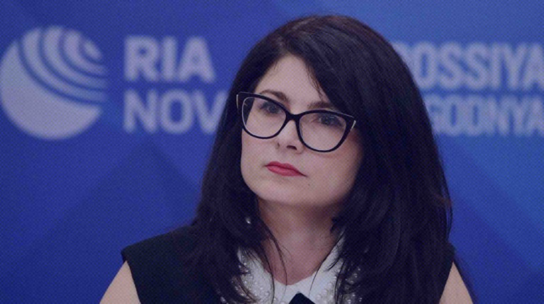 У Александра Кынева гипс на ноге, а вместо туалета в камере — дырка в полу, сообщил его адвокат Ева Меркачева

Фото: РИА Новости / Нина Зотина